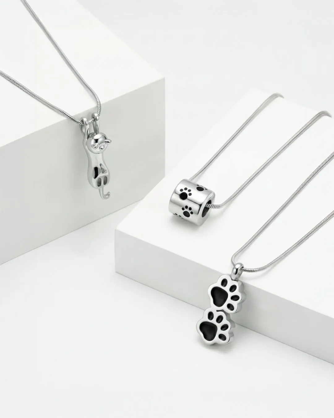 Collares y dijes portacenizas para guardar una porción de las cenizas de tu mascota